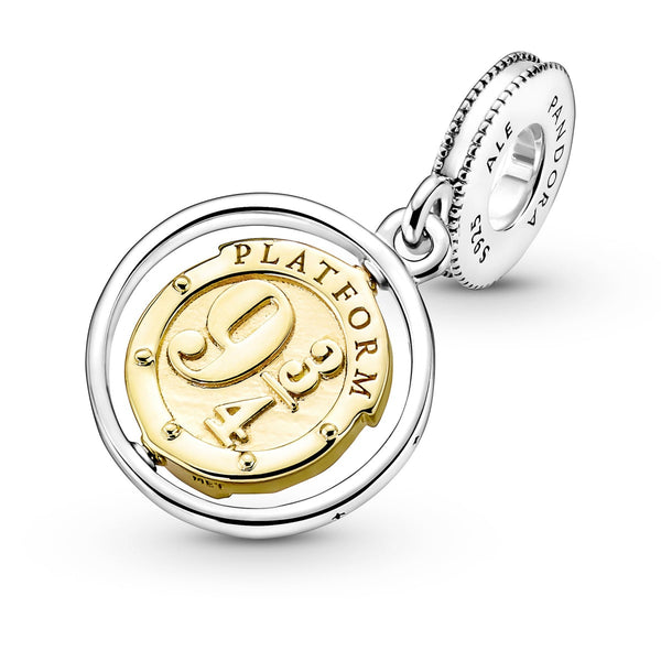 Pandora Privezak "Zlatni medaljon"