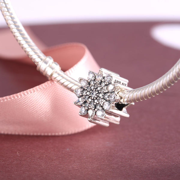 Pandora Privezak "Ledeni kristal"